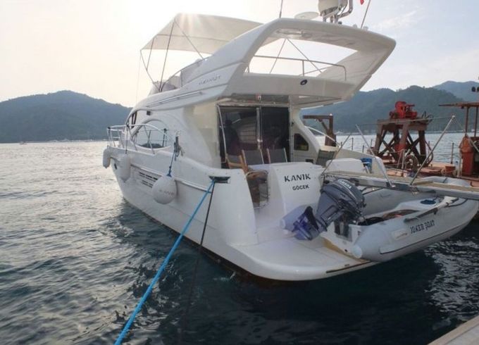 Azimut 46 Kanik