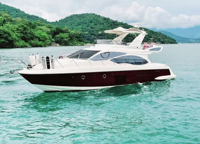 Azimut 53 Disco Volante