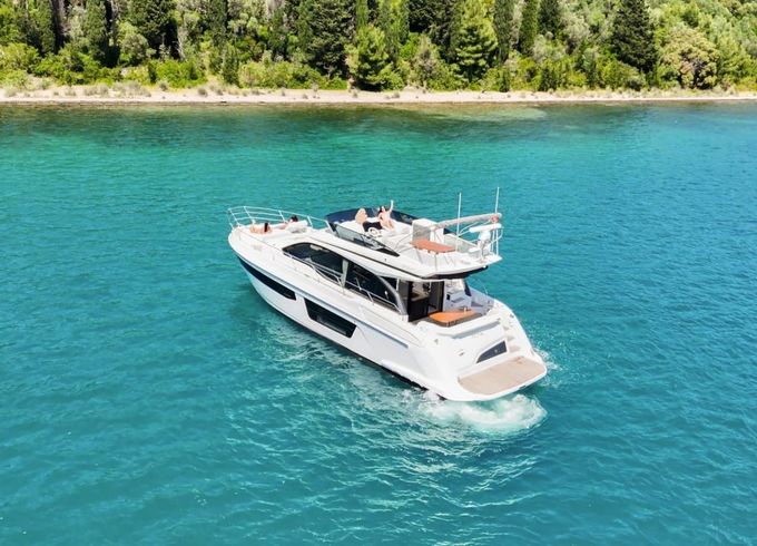 Azimut 55 Tena
