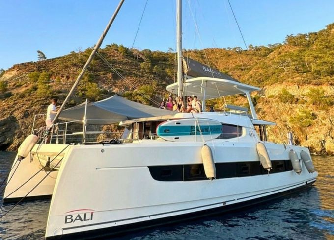 Bali 4.8 Honour