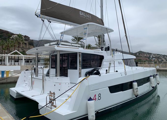 Bali 4.8 Martinon
