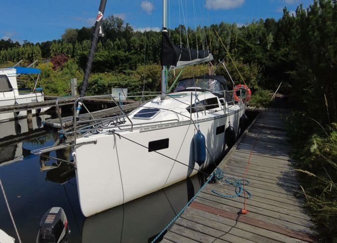 Baltica 27 1