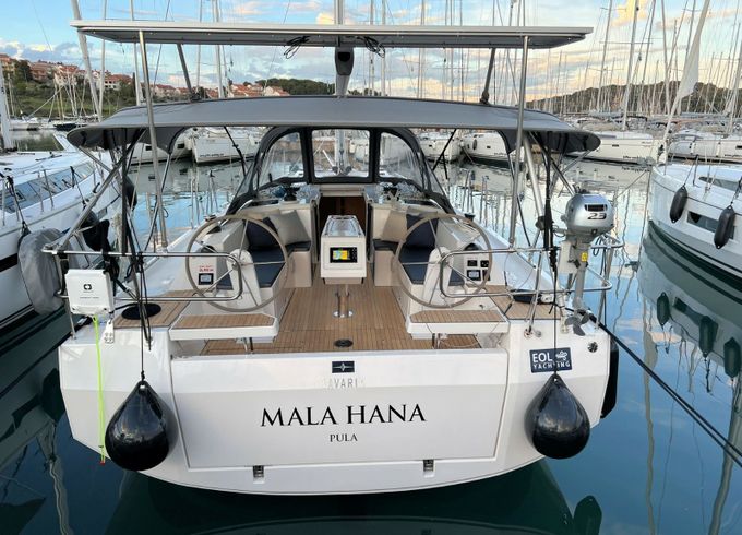 Bavaria C38 Mala Hana
