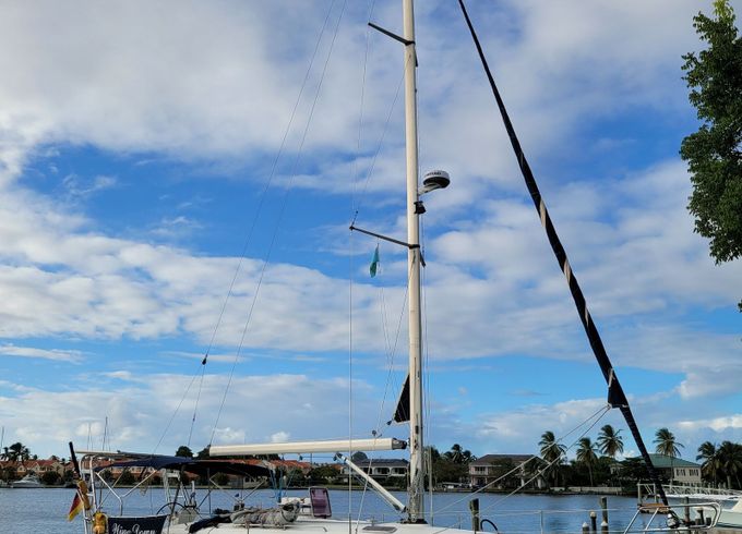 Bavaria 38 Cruiser Wine Down