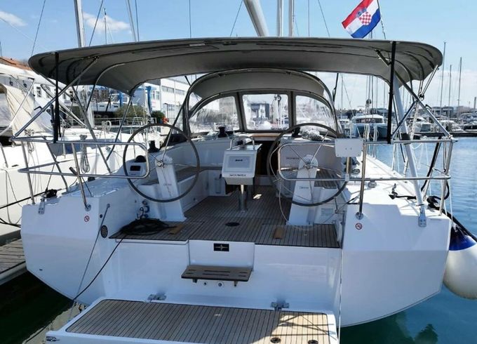 Bavaria C42 Val