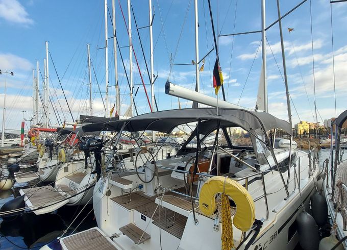 Bavaria C38 Lizzy