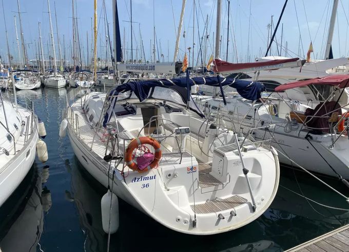 Bavaria 46 Azimut 36