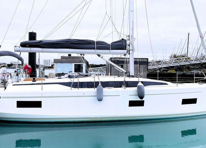 Bavaria C38 Babe