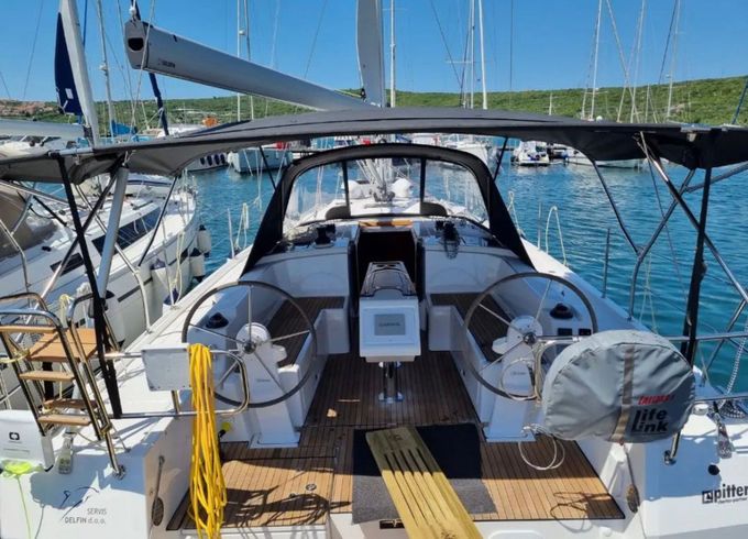 Bavaria C38 Zoom