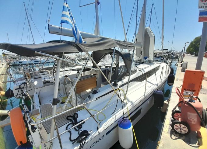 Bavaria C42 Athos