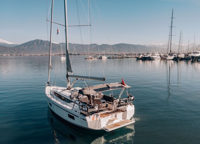 Bavaria C42 Aruna
