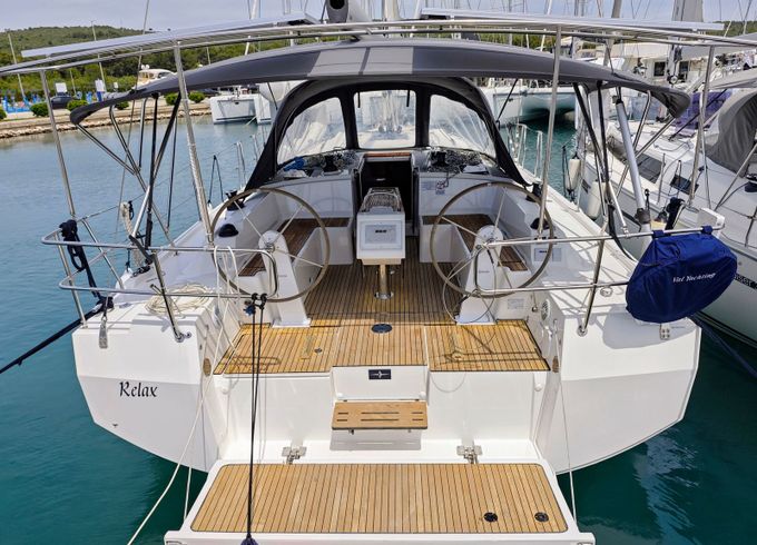 Bavaria C42 Relax