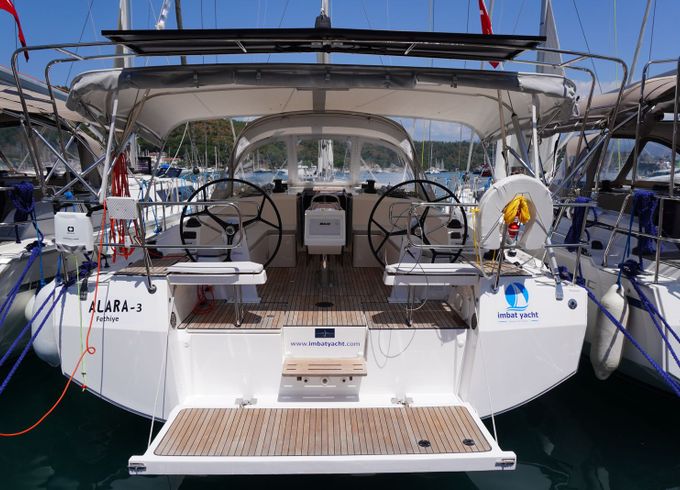 Bavaria C42 Alara 3