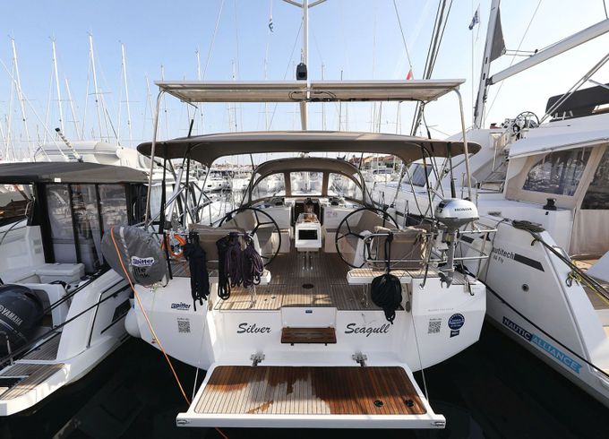 Bavaria C42 Silver Seagull