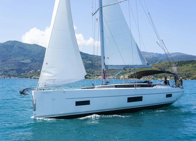 Bavaria C45 Dawn