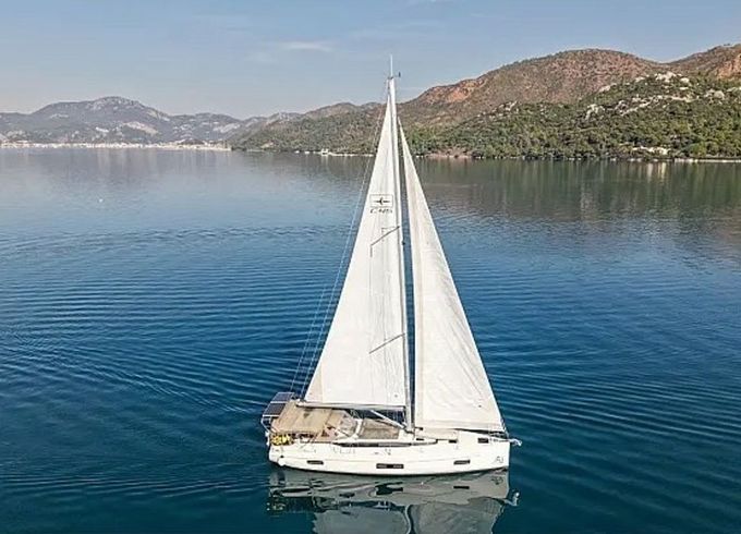 Bavaria C45 Style Mina 52