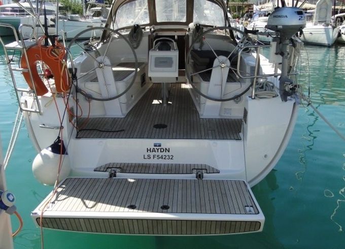 Bavaria Cruiser 37 Haydn