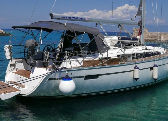 Bavaria Cruiser 37 Into the Blue