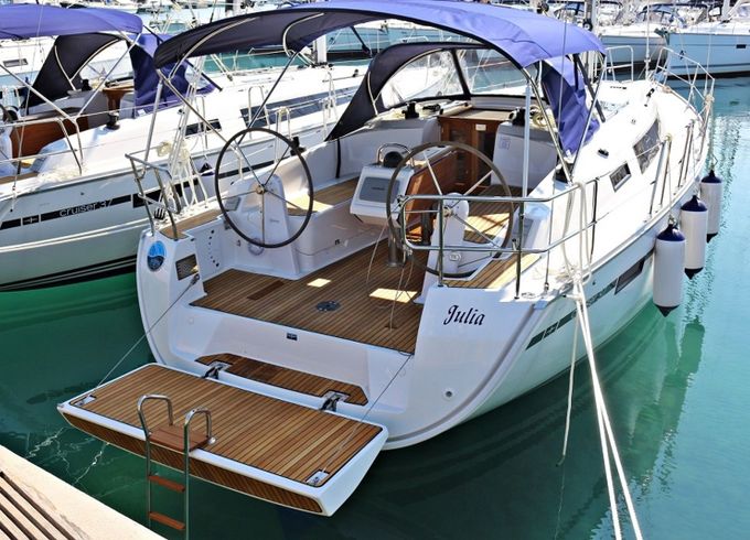 Bavaria Cruiser 37 Julia