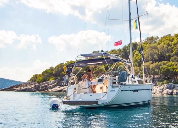 Bavaria Cruiser 37 Stairway to Heaven