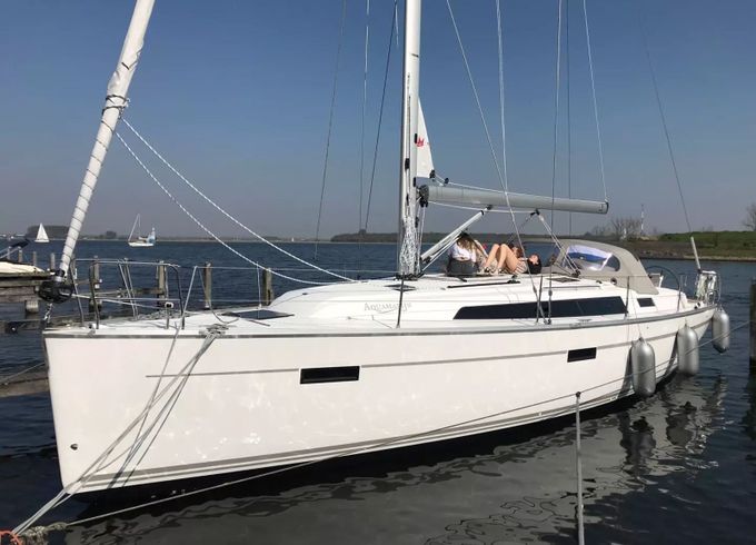 Bavaria Cruiser 41 Aquamarijn