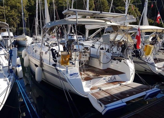 Bavaria Cruiser 40 Lola