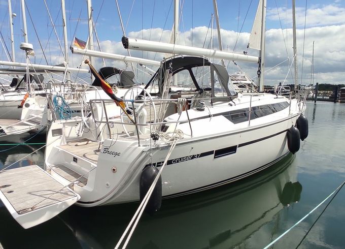 Bavaria Cruiser 37 Mola 22-3 R Flensburg