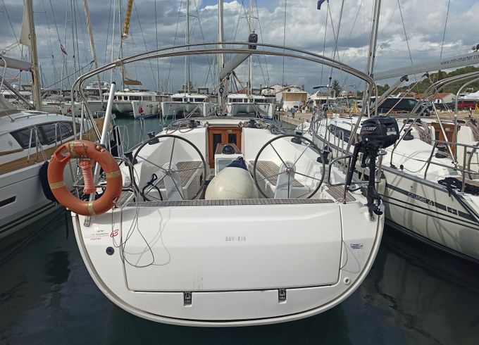 Bavaria Cruiser 41 MH 63
