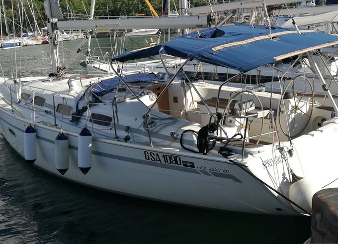 Bavaria Cruiser 40 Spring Rose