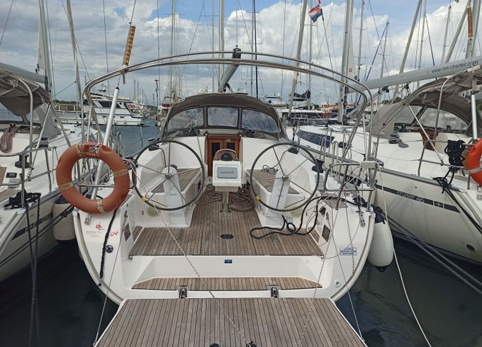 Bavaria Cruiser 41 MH 64
