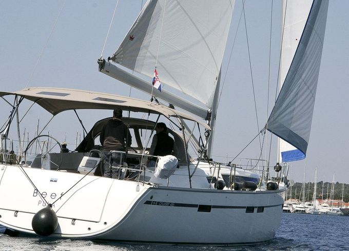 Bavaria Cruiser 46 Beef