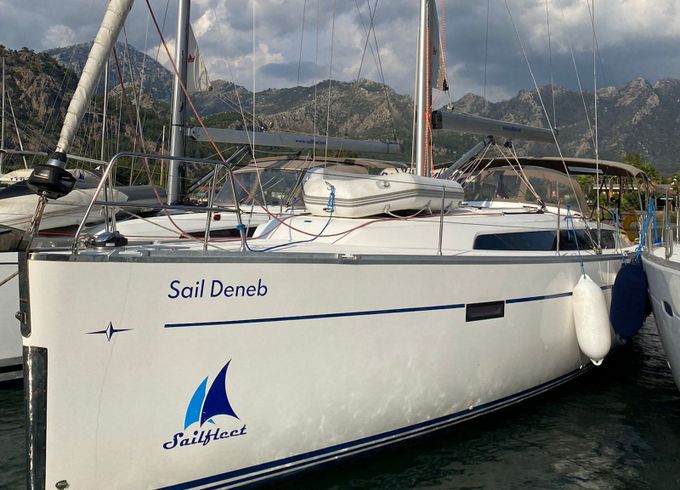 Bavaria Cruiser 46 Sail Deneb
