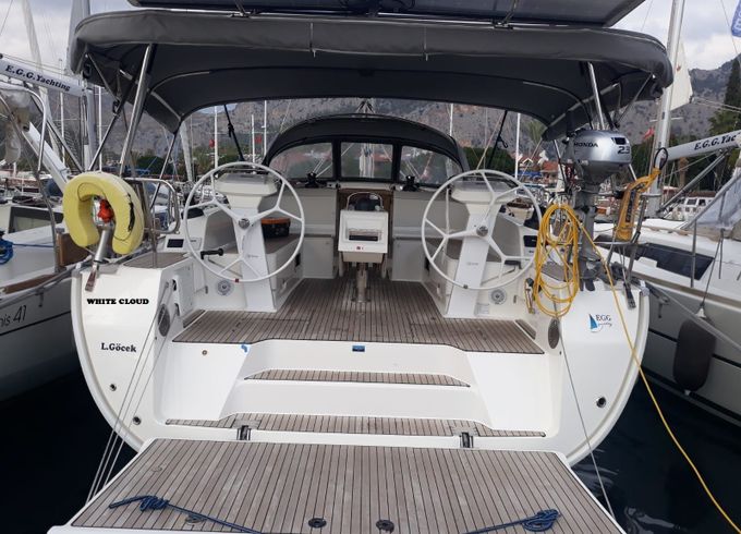 Bavaria Cruiser 46 White Cloud