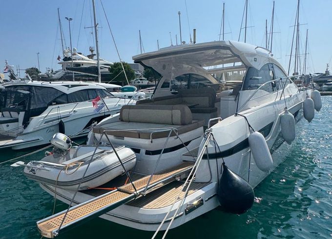 Bavaria SR41 Ivana