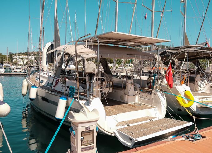 Bavaria Cruiser 40 Spark 1