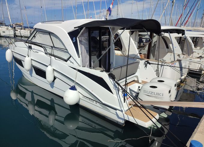 Beneteau Antares 9 Freeya