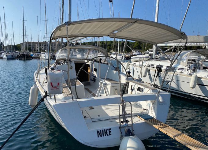 Beneteau First 35 Nike