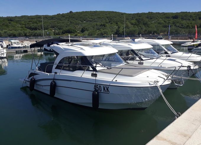 Beneteau Antares 8 Antares