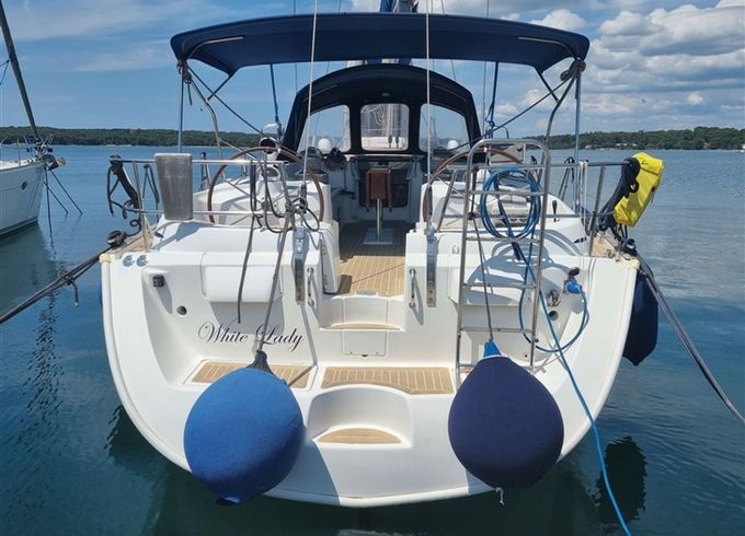 Beneteau 50 White Lady
