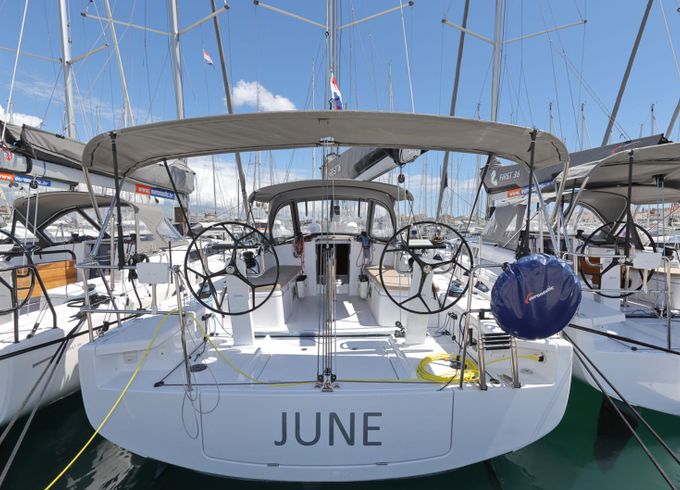 Beneteau First 36 June