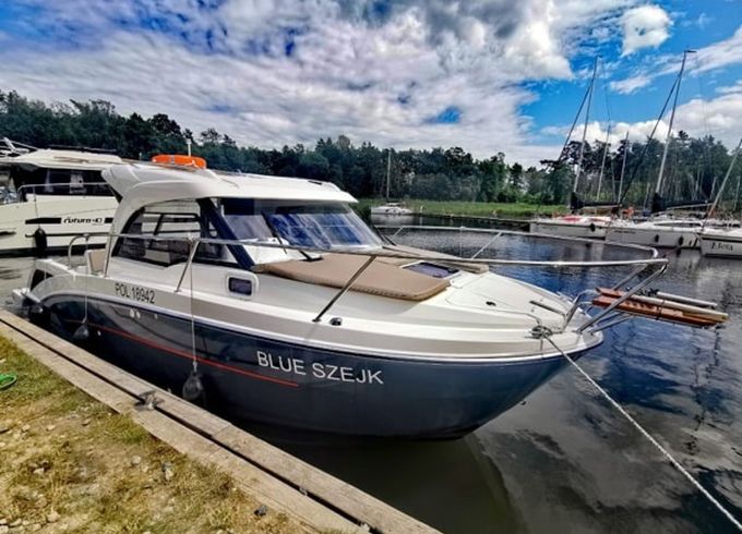 Beneteau Antares 8 Blue Szejk
