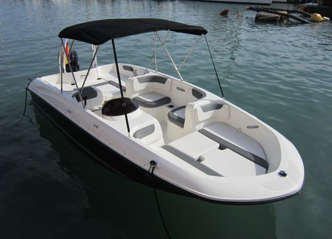 Bayliner 6 Laura