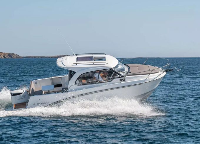 Beneteau Antares 8 19