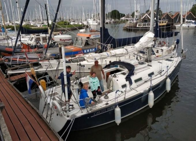 Beneteau First 36.7 Grote Beer