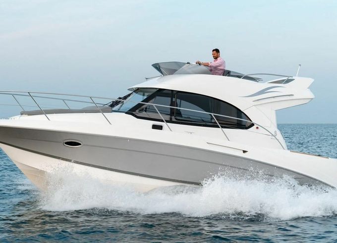 Beneteau Antares 32 15