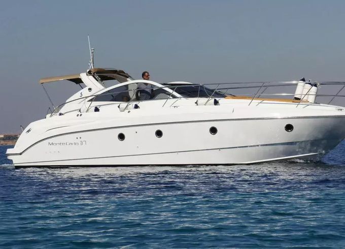Beneteau Monte Carlo 37 Coco White