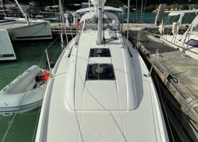 Beneteau Oceanis 30.1 Peanut