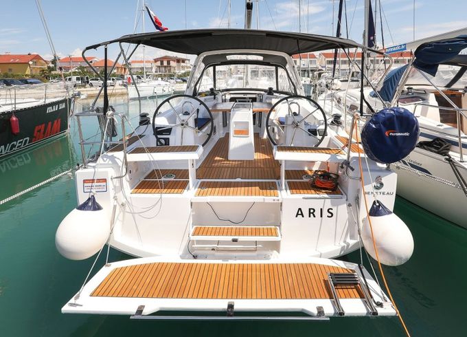 Beneteau Oceanis 35.1 Aris