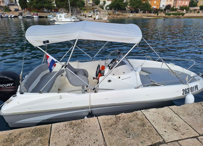 Beneteau Flyer 550 11