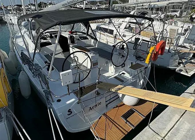 Beneteau Oceanis 34.1 Arnie